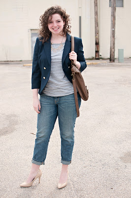 Navy blue blazer with boyfriend jeans