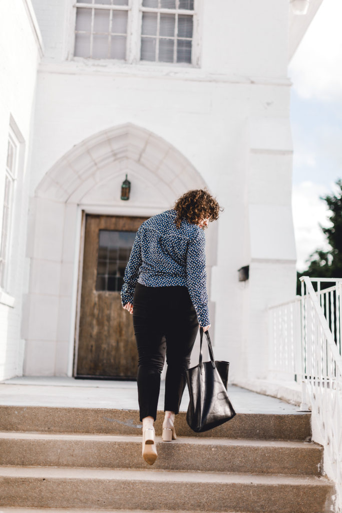 Work outfit idea for fall | Veronica Beard 2018 | theadoredlife.com